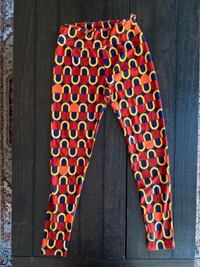 Vintage Retro Geometric Print Leggings | Bold Multicolor Statement Pants